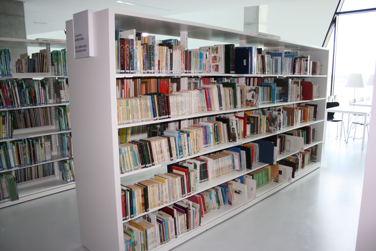 Biblioteca Municipal de Vila Franca de Xira – Fábrica das Palavras — fotografia 36 de 62