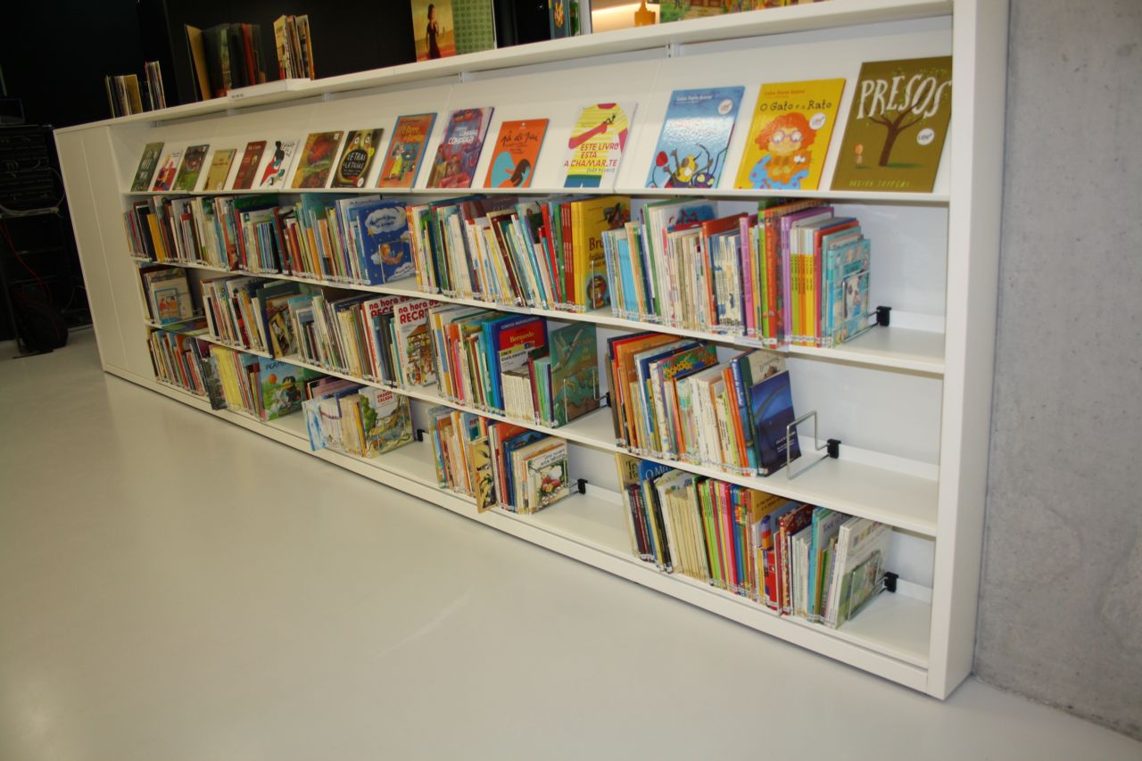 Biblioteca Municipal de Vila Franca de Xira – Fábrica das Palavras — fotografia 41 de 62